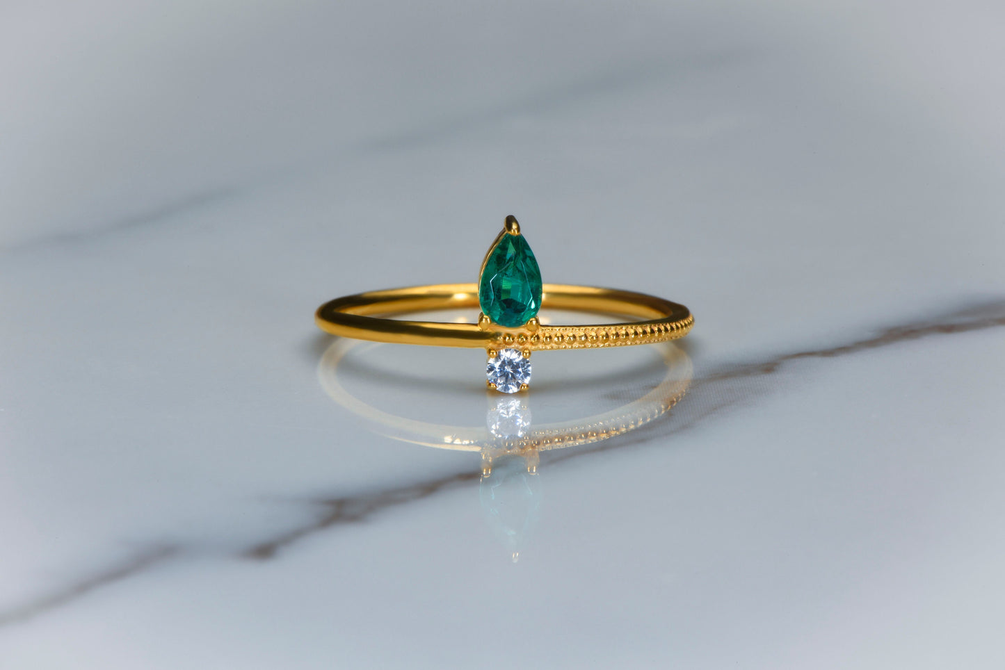 Pear Cut Emerald Ring – 14K Yellow Gold | Minimal Diamond Ring | Custom Birthstone Gift | Mother’s Day Jewelry