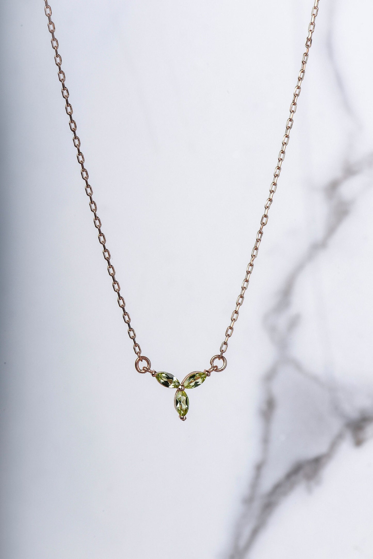 14K Gold Peridot Leaf Necklace - Dainty Green Gemstone Pendant Minimalist Gift for Her