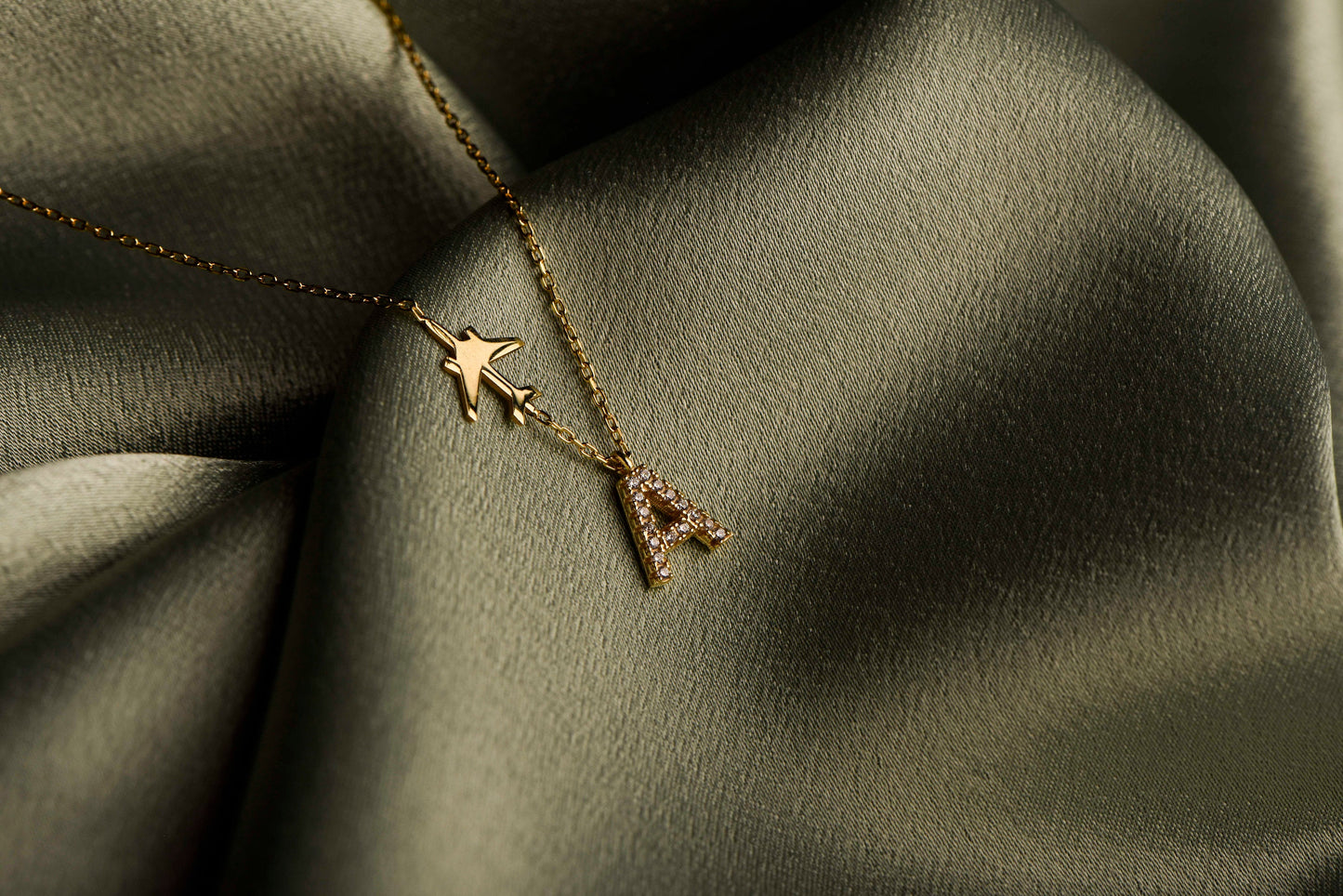 14K Gold Letter Airplane Necklace/Diamond Letter Necklace/Gold Aircraft Necklace/Personalized Letter Necklace/Gift For Mom