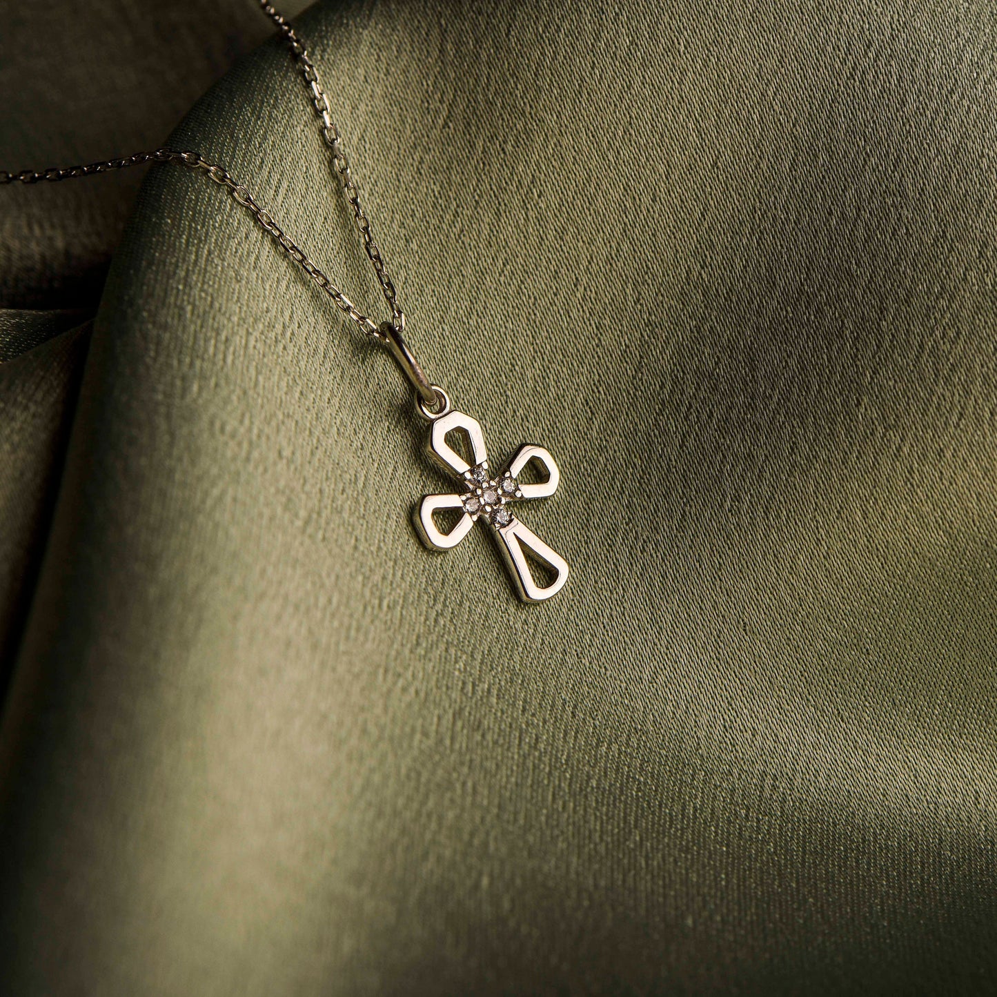 Solid Gold Diamond Cross Necklace,Exquisite 14K Solid White Gold, Symbolize Faith in Style,Birthday Gift Necklace,Christmas Gift Necklace