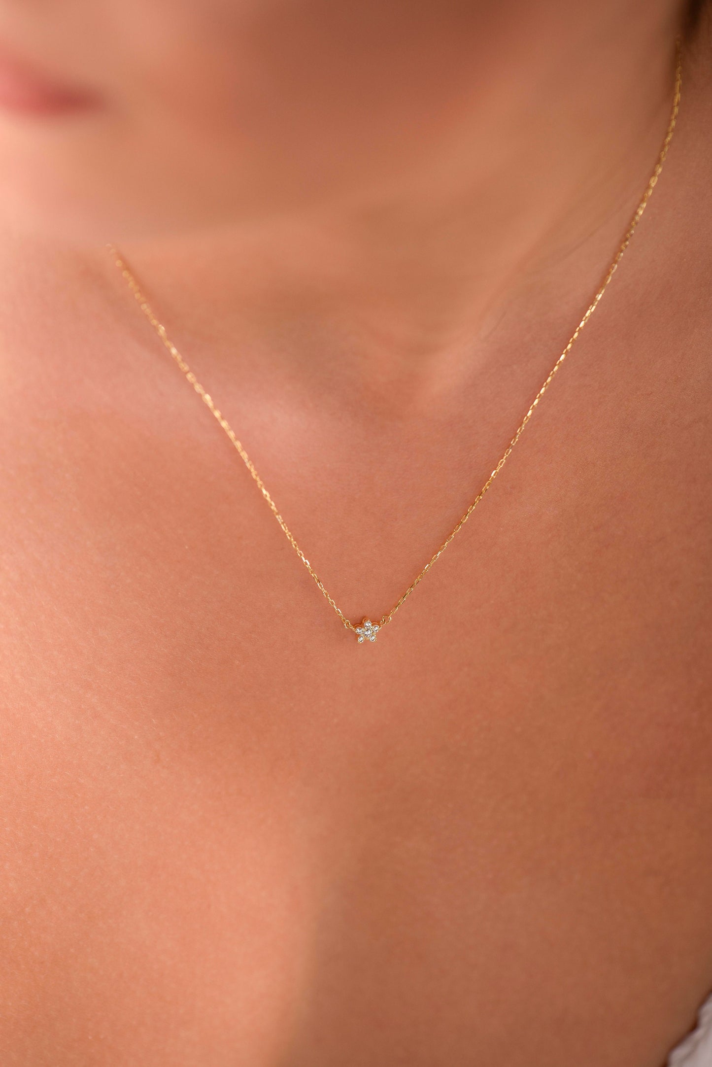 Thiny Star Necklace,Minimal Star Necklace,Solid Gold Diamond Star Necklace,Stylish Star Necklace,Mother's Day Gift, Gift For Mom