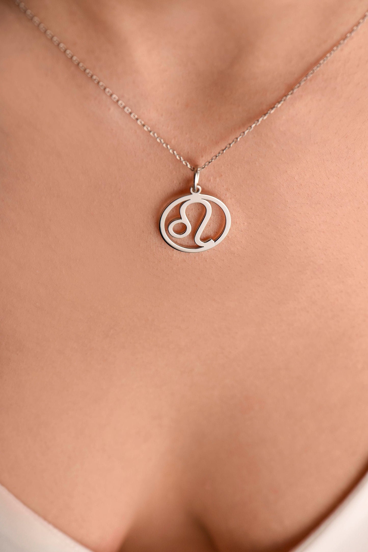Leo Zodiac Necklace,A Regal Statement Piece,A Symbol of Confidence and Courage,Gold Leo Zodiac Necklace,Christmas Gift Ring