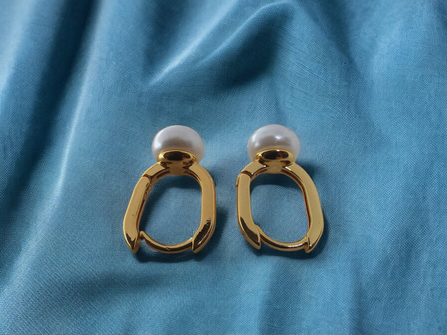 Solid Gold Pearl Earrings,Minimal Pearl Earrings,Freshwater Pearl Earrings,Wedding Gift Pearl Earrings,İnternational Women's Day