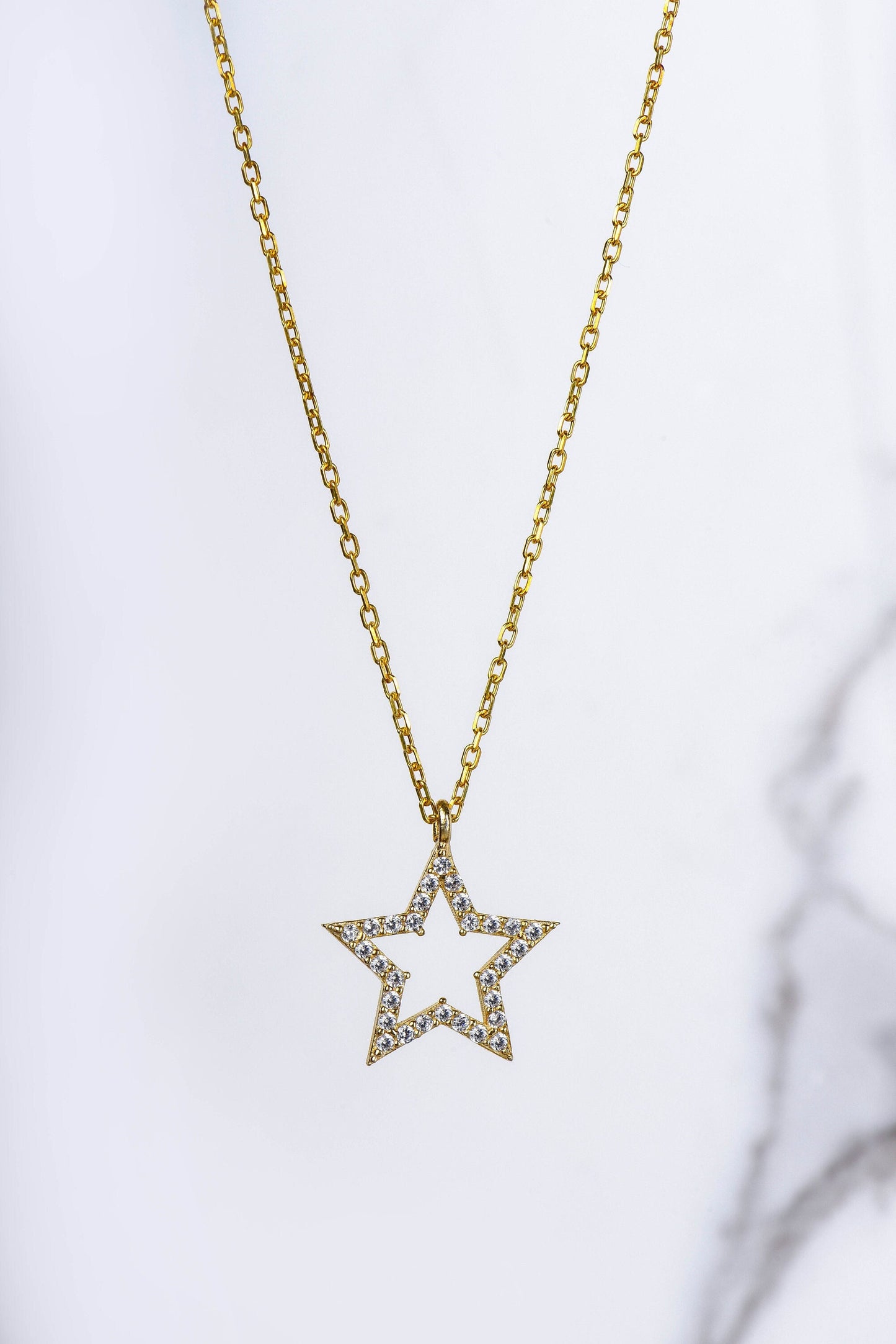 Star Necklace,Elegant Solid Gold Diamond Star Necklace,Sparkle and Shine in Style,Birthday Gift Necklace,Gift For Mom