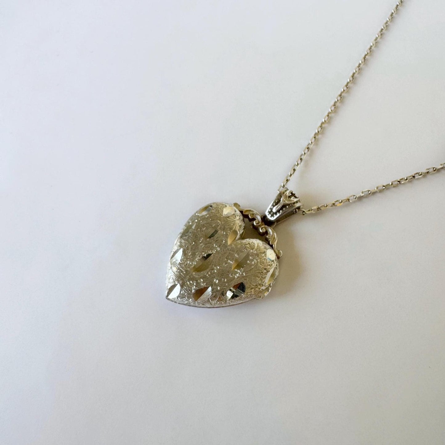 Engraved Heart Locket Necklace with Custom Photo & Text, Sterling Silver or Gold, Handcrafted Floral Etched Memorial Pendant, Gift for Her