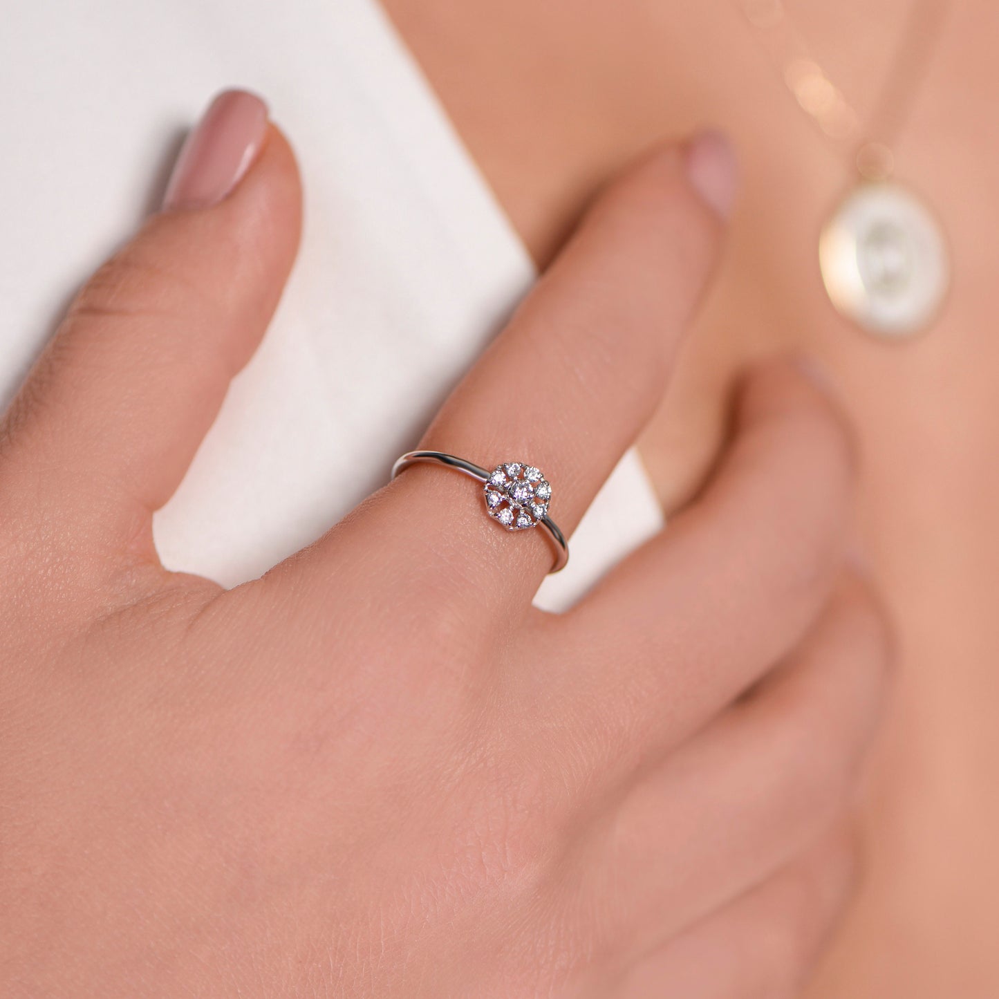 Elegant Diamond Flower Ring,Solid White Gold Cluster Ring with Stunning Diamond Accents,Minimal Diamond Ring, Gift For MOM