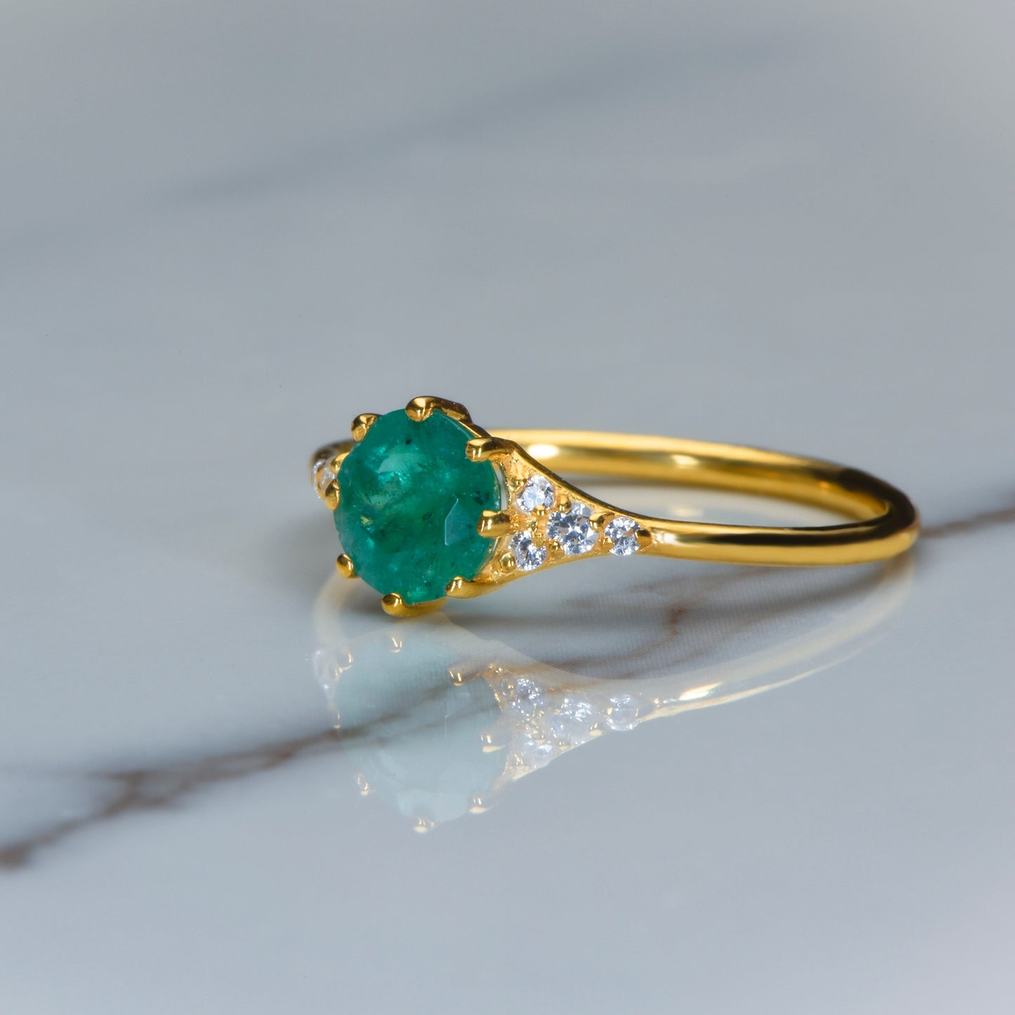 Round Emerald and Diamond Ring in 14k Gold – Classic Green Gemstone Engagement or Mother’s Day Gift