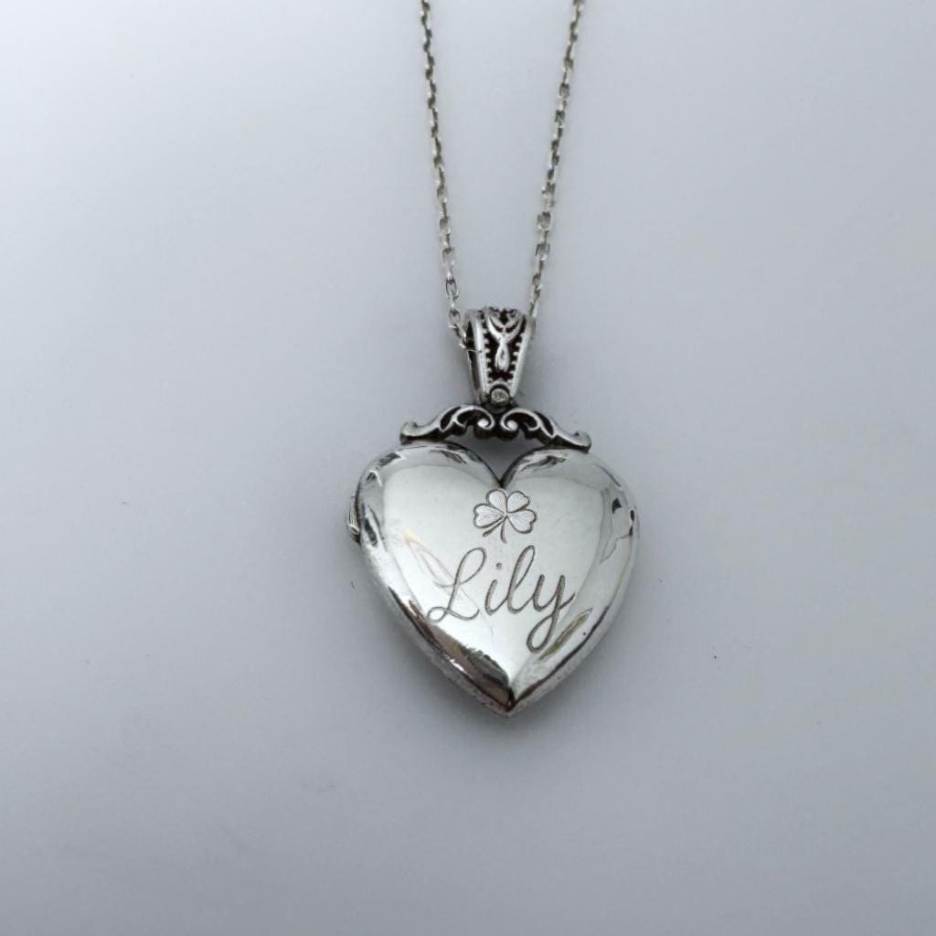 Heart Locket Necklace with Hand-Engraved Polaris and Leaf Motifs, Custom Photo and Engraving, Double-Sided Pendant in Silver or Solid Gold