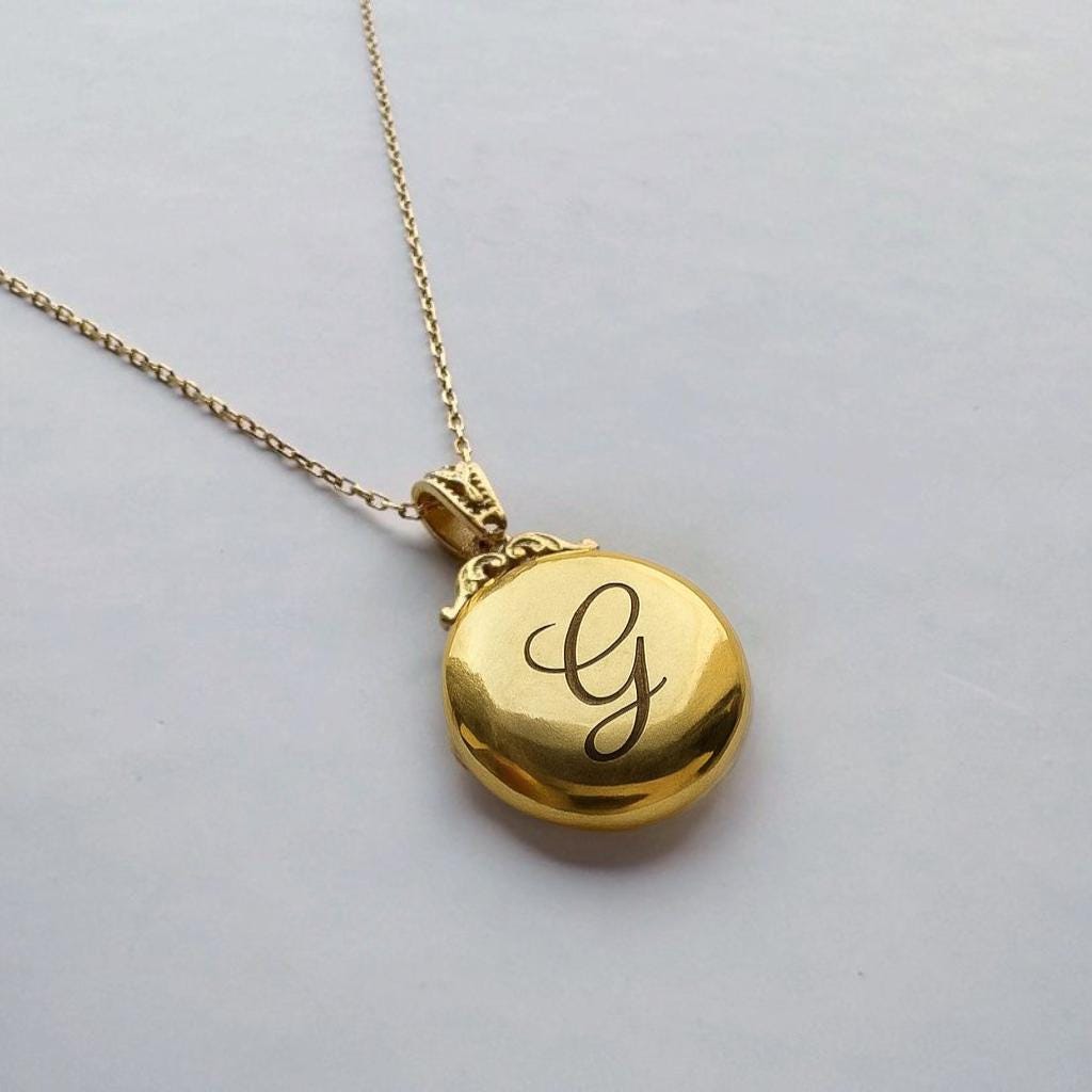Gold Round Locket Necklace with Star • Custom Photo Pendant • Personalized Gold Locket • Engraved Memorial Gift for Her