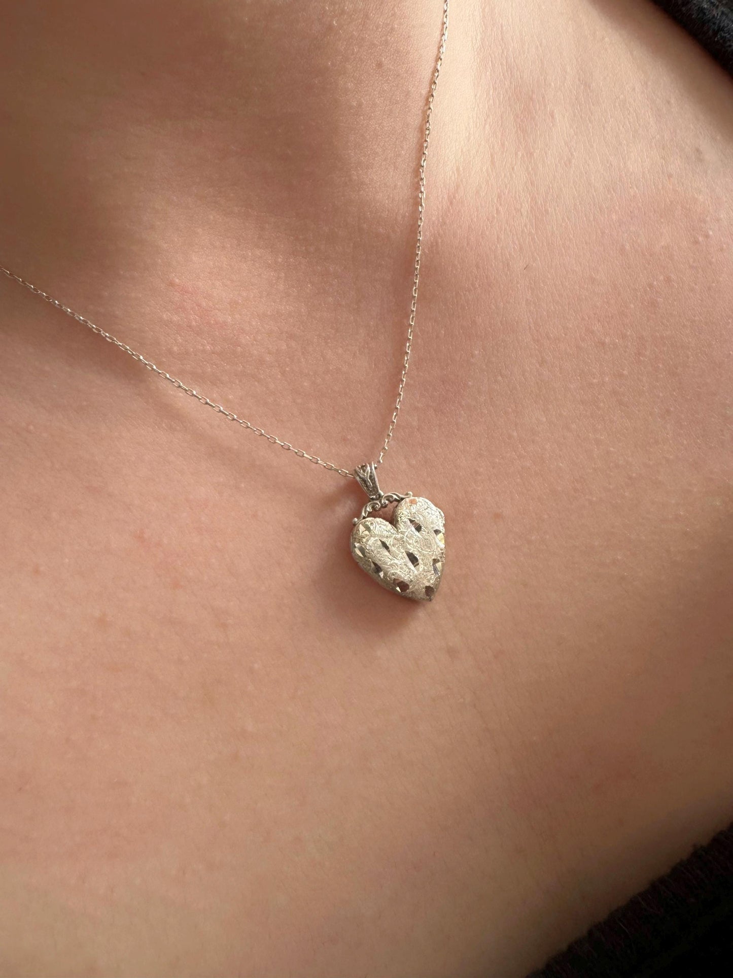 Engraved Heart Locket Necklace with Custom Photo & Text, Sterling Silver or Gold, Handcrafted Floral Etched Memorial Pendant, Gift for Her