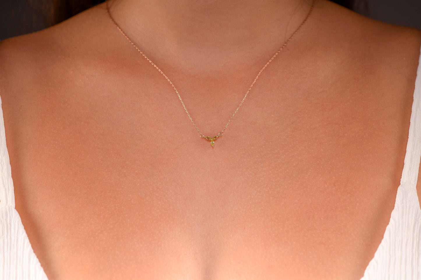 14K Gold Peridot Leaf Necklace - Dainty Green Gemstone Pendant Minimalist Gift for Her