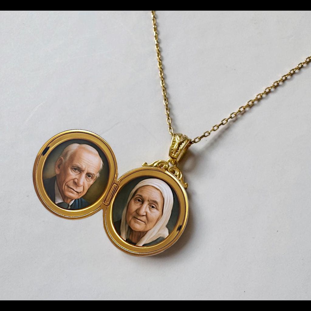 Gold Round Locket Necklace with Star • Custom Photo Pendant • Personalized Gold Locket • Engraved Memorial Gift for Her