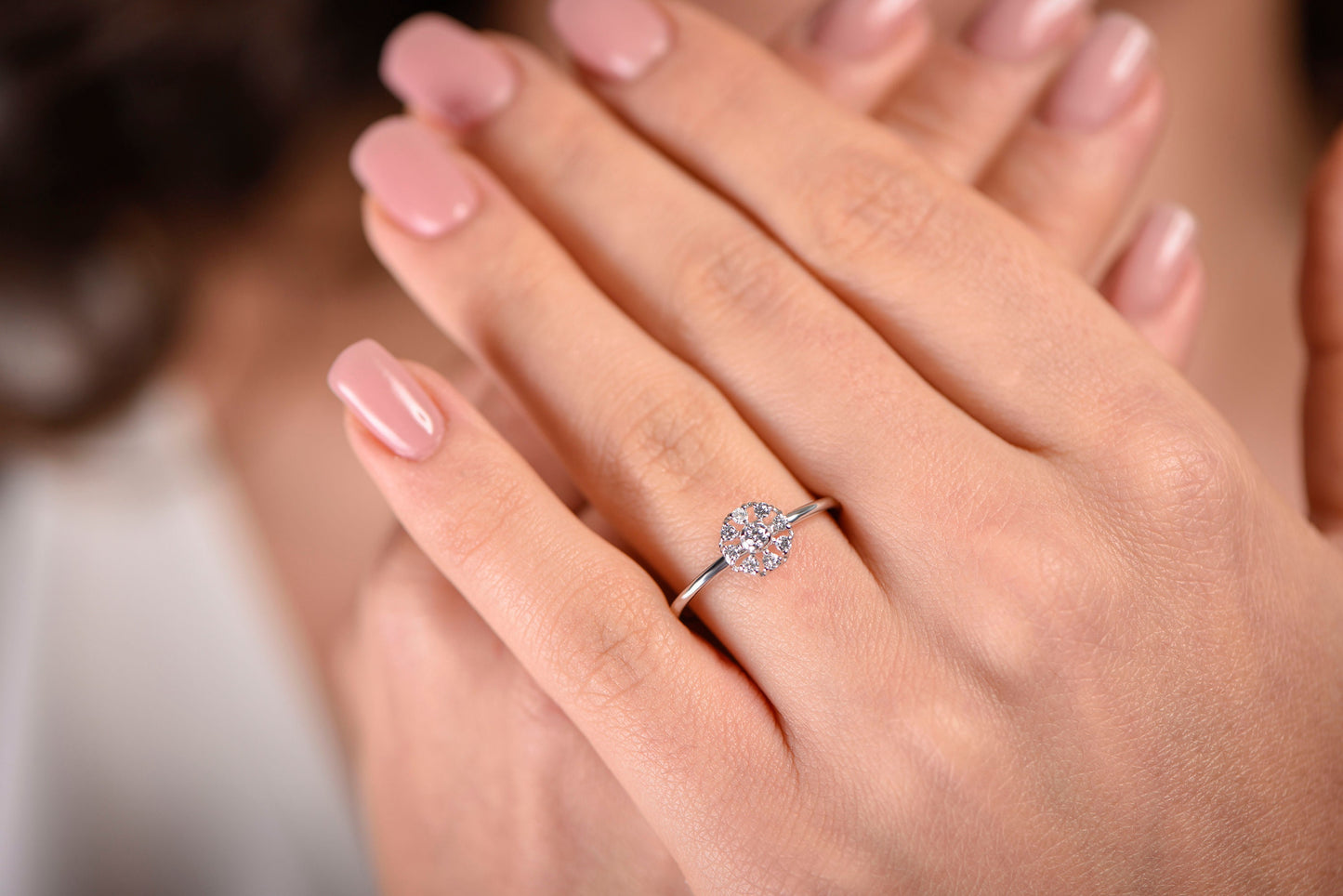 Elegant Diamond Flower Ring,Solid White Gold Cluster Ring with Stunning Diamond Accents,Minimal Diamond Ring, Gift For MOM