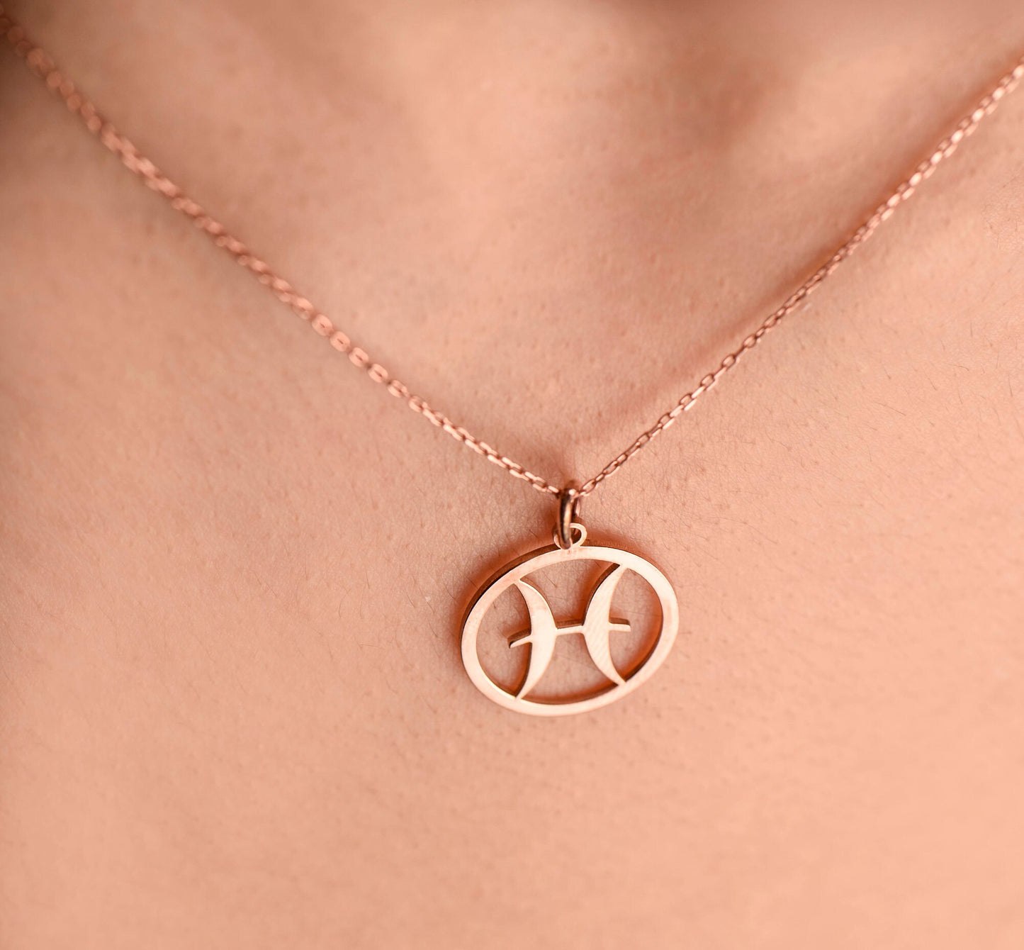 Gold Pisces Sign Necklace,Unique Zodiac Charm,Astrology Pendant for Her,Birthday Gift Necklace,Gift For Girlfriend,Birthday Gift Necklace