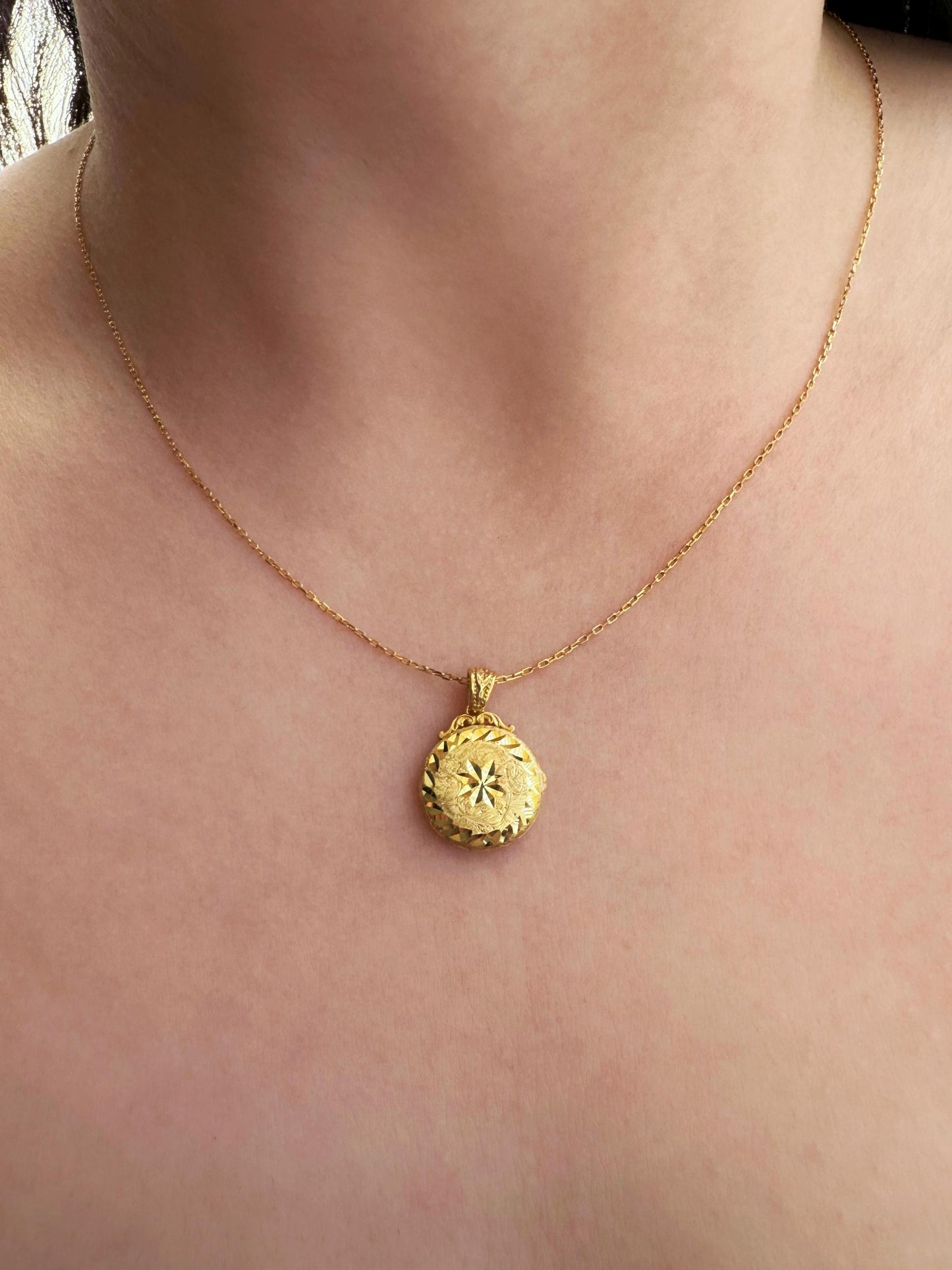 Gold Round Locket Necklace with Star • Custom Photo Pendant • Personalized Gold Locket • Engraved Memorial Gift for Her