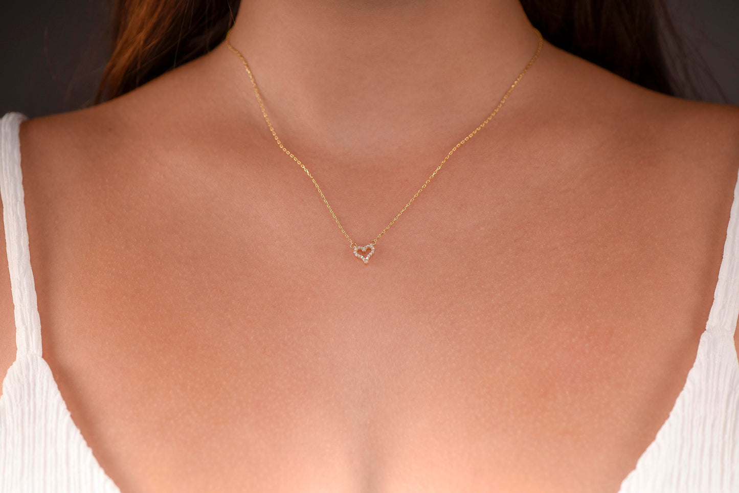 14K Solid Gold Heart Necklace, Minimal Diamond Stone Heart Necklace, Minimal Heart Necklace, Gift For Mom