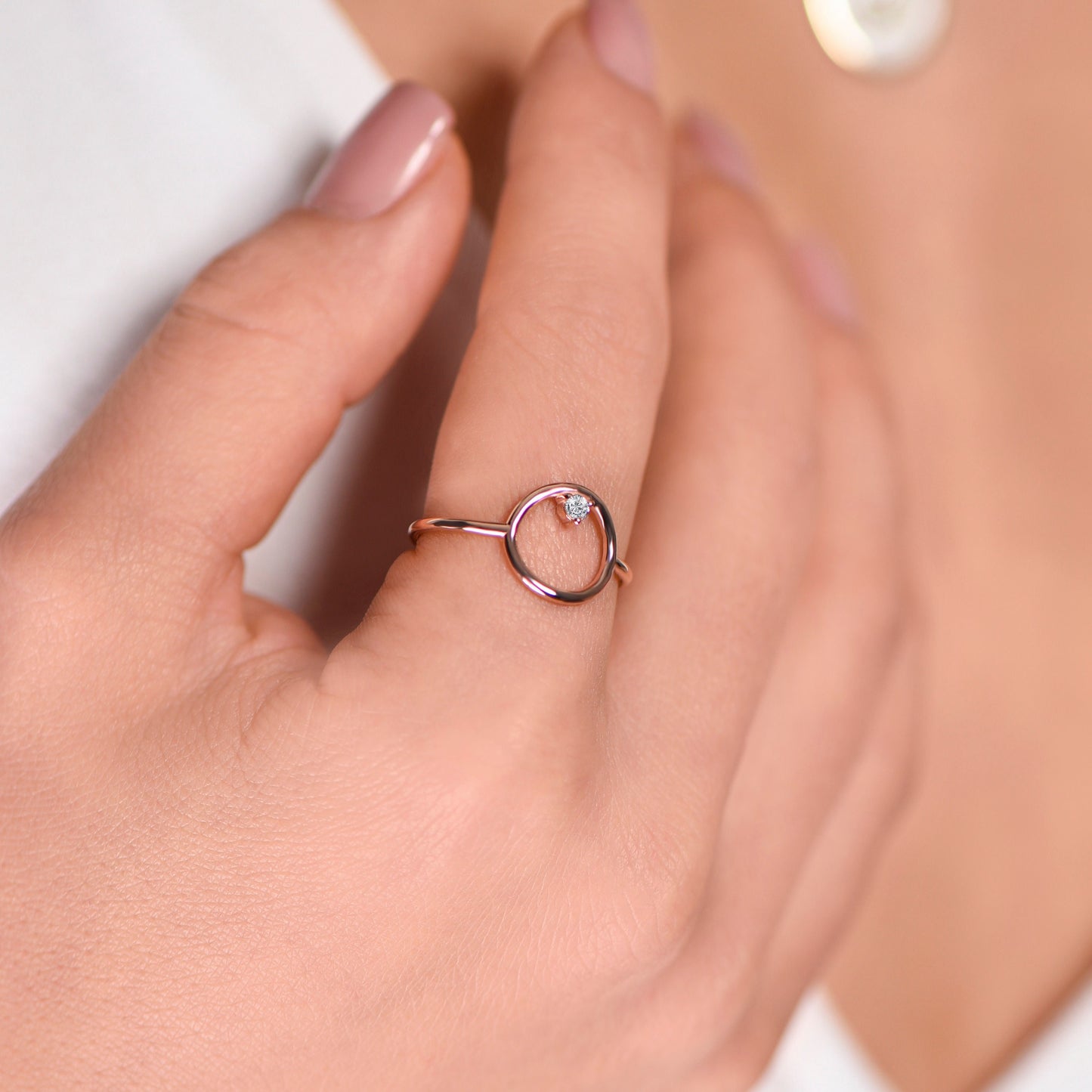 14k Gold Circle Diamond Ring – Minimal Open Round Design with Solitaire Diamond Accent
