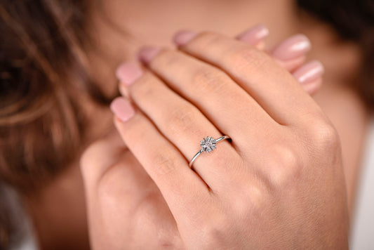14K White Gold Diamond Snowflake Ring – Minimalist Cluster Engagement Band