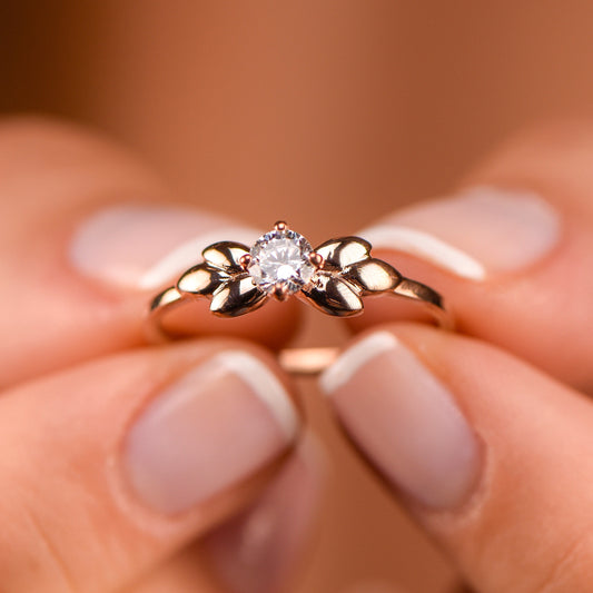 14K Solid Gold Elegant Diamond Rose Gold Solitaire Ring with Leaf Inspired Design,Perfect for Engagements, Gift For Mom