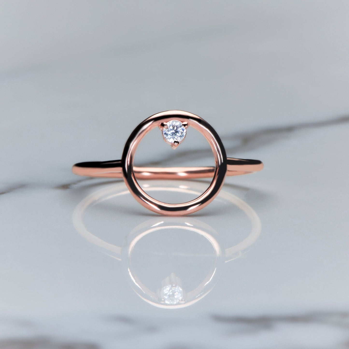 14k Gold Circle Diamond Ring – Minimal Open Round Design with Solitaire Diamond Accent